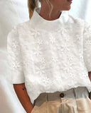 Van Elst Mode® | Blouse met geborduurde effen staande kraag