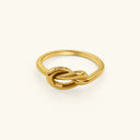 Elin Gold Knot Ring in 18k gold plated stainless steel