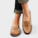 Pia classic loafers for women with smooth finish